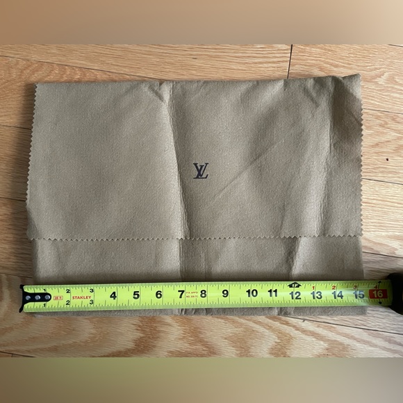 Authentic Louis Vuitton Vintage Dust bag 5 pcs bundle 🔥 - Picture 2 of 13
